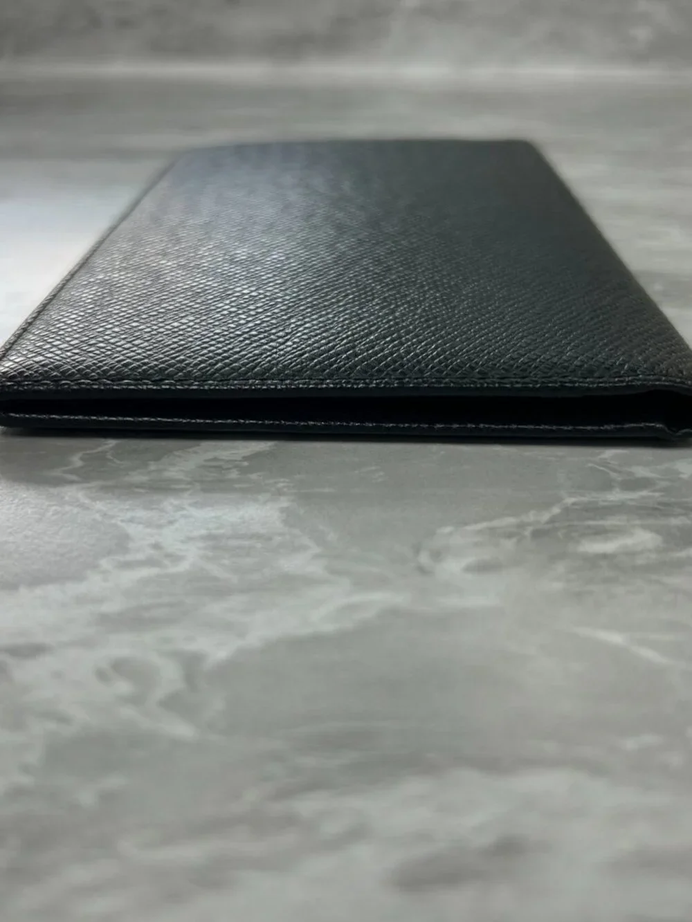 Louis Vuitton Taiga Leather Checkbook Holder/Wallet w/ Entrupy